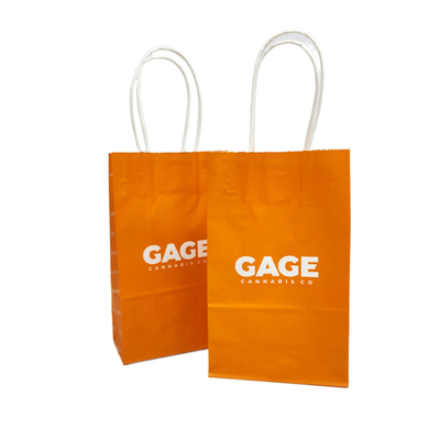 ซื้อ SGS กระดาษ กระเป๋าช้อปปิ้งที่มีมือ สําหรับสินค้าซูเปอร์มาร์เก็ต อาหารว่าง เสื้อผ้า รองเท้า online manufacture
